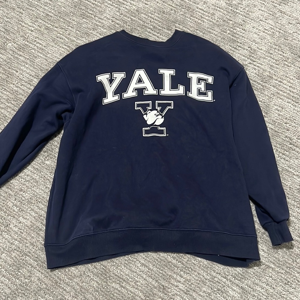 yale sweater